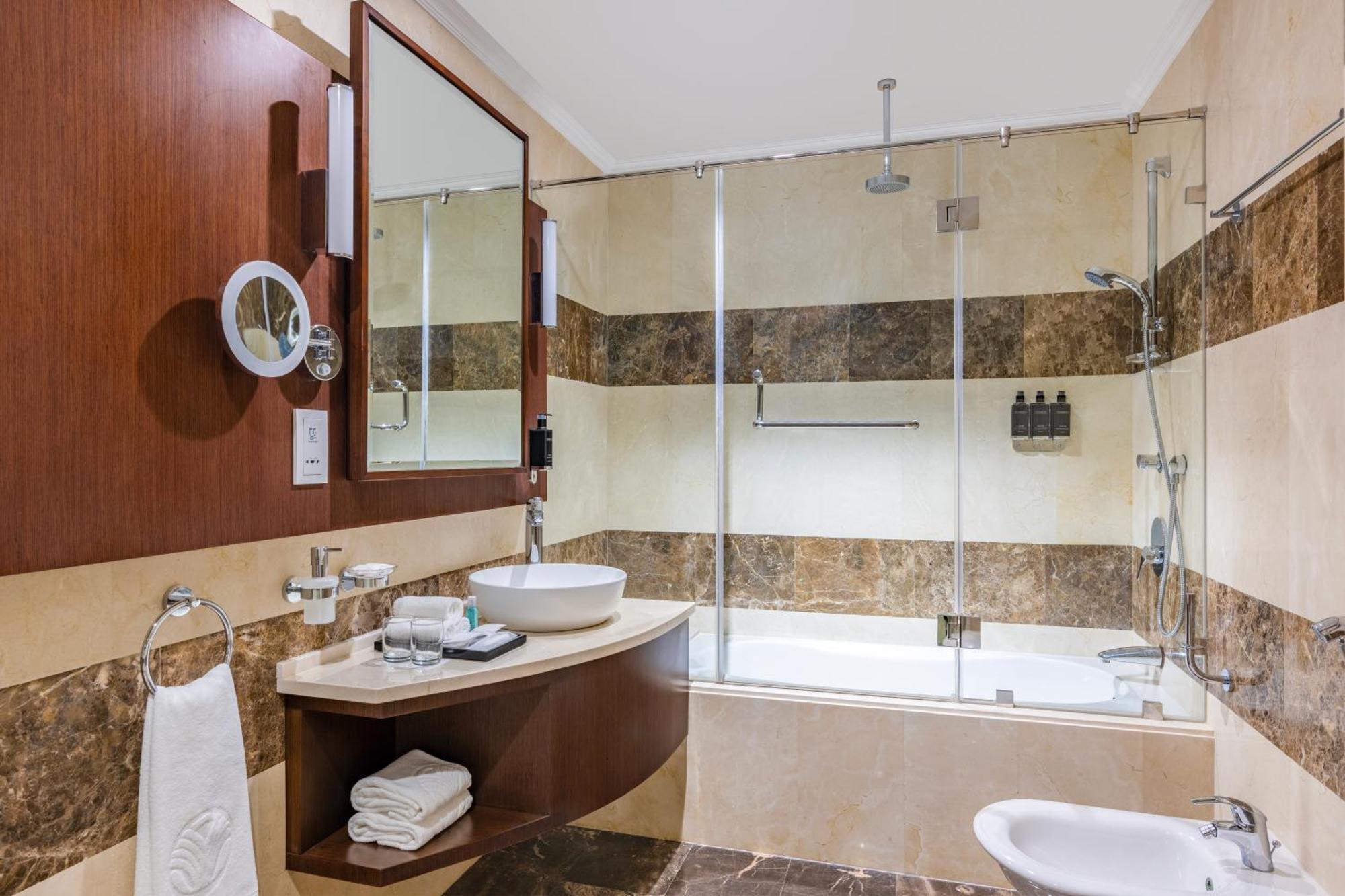 Riviera Rayhaan By Rotana فندق 4*